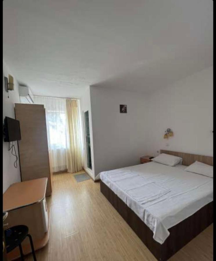 Hotel Vila George Costinesti Zewnętrze zdjęcie